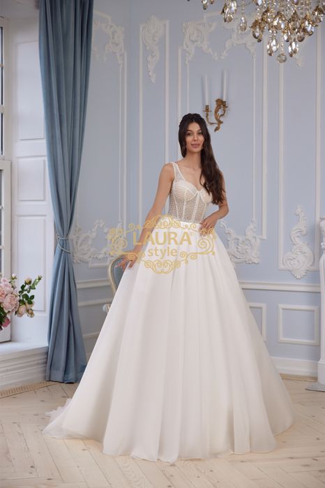 Весільний салон Laura-style, колекція 2026