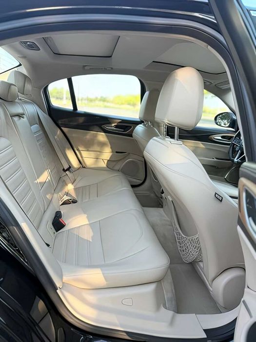 Alfa Romeo Giulia      2018