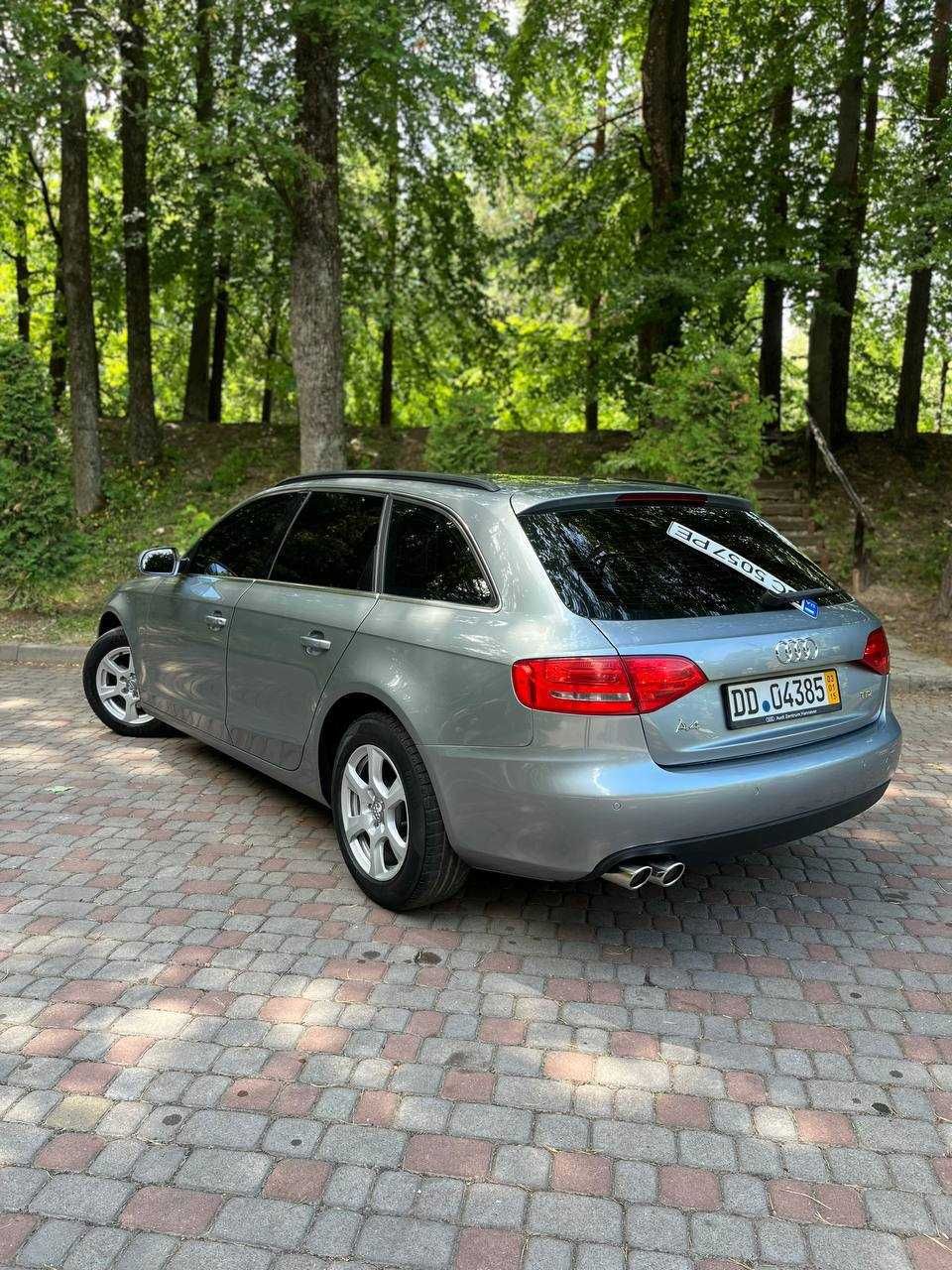 Audi A4 2010 (B8/8K)