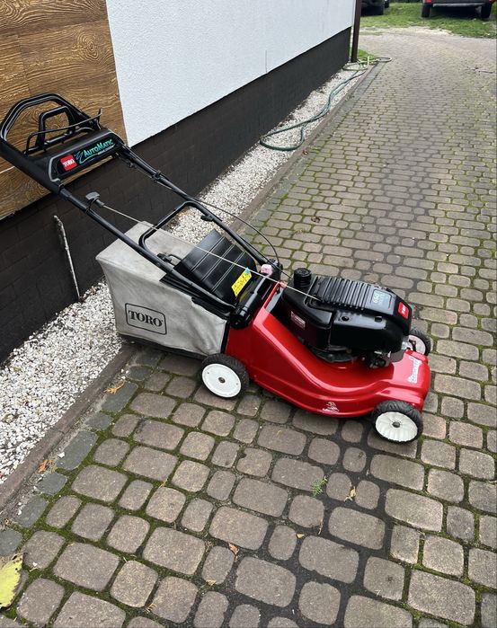 Kosiarka spalinowa Toro z napędem