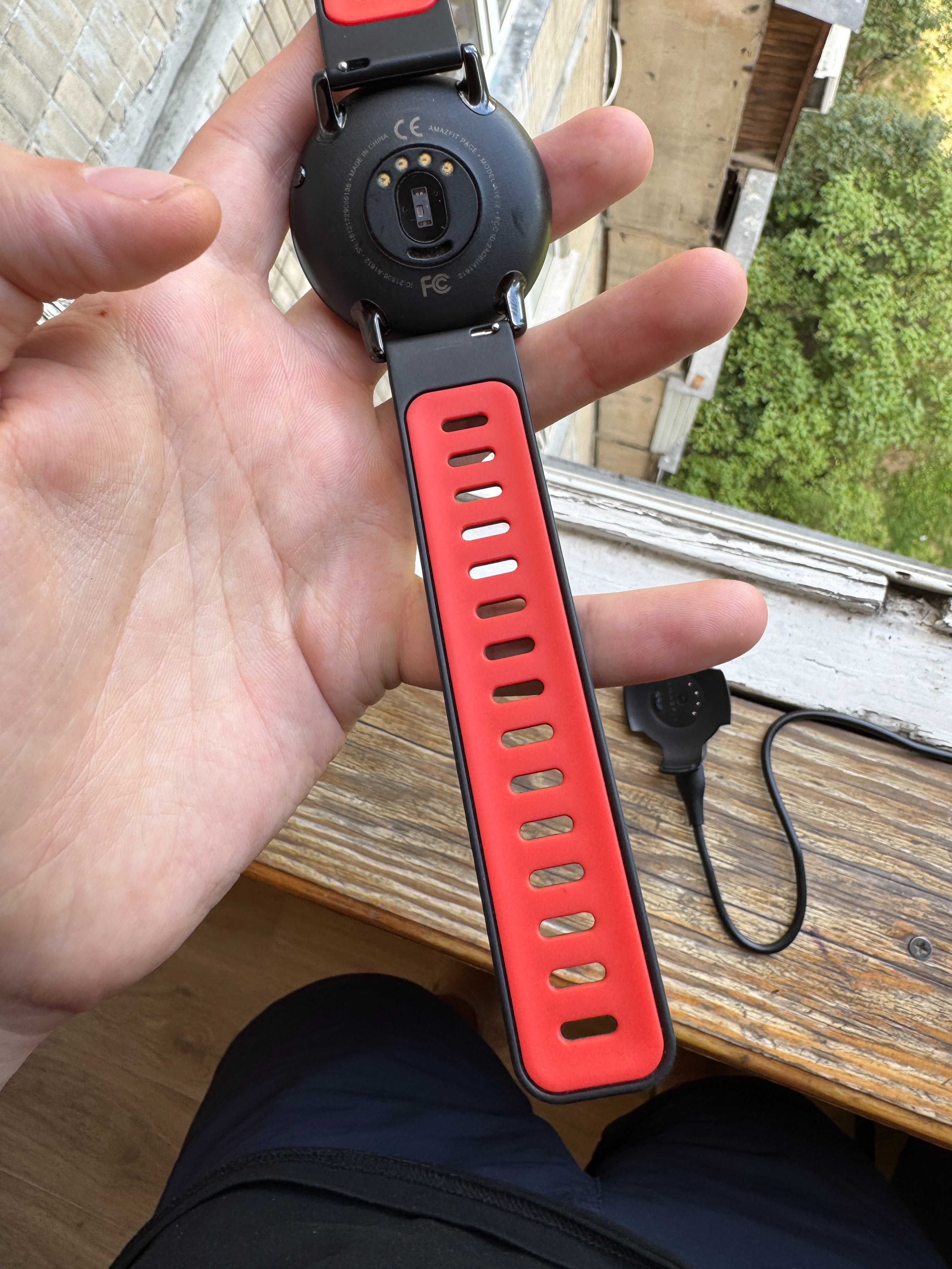 Смарт годинник Amazfit Pace (модель A1612)
