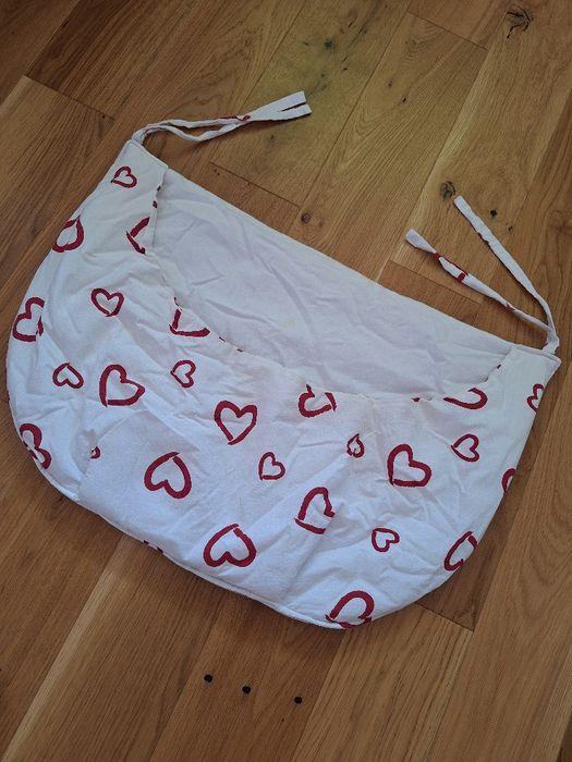 Organizer na pampersy pieluszki do łóżeczka