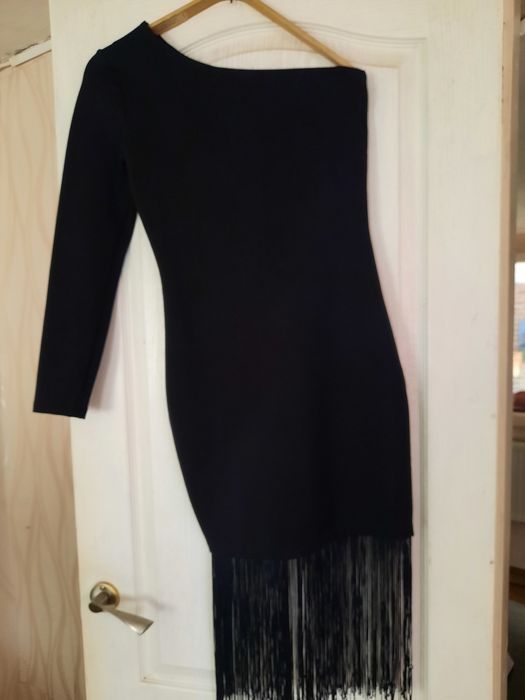 Платье футляр новое .42-44раз.