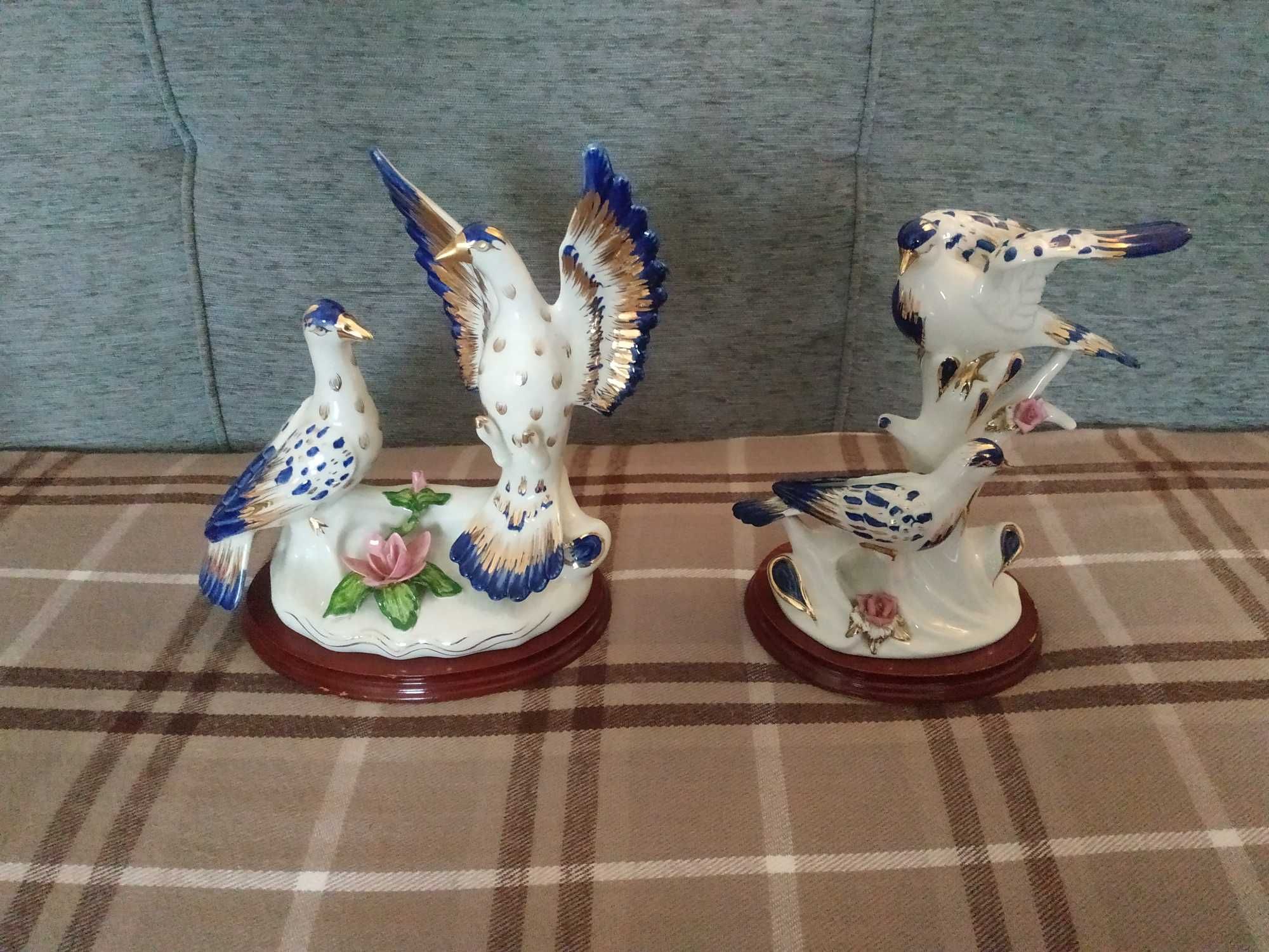 Pássaros cerâmica antigos