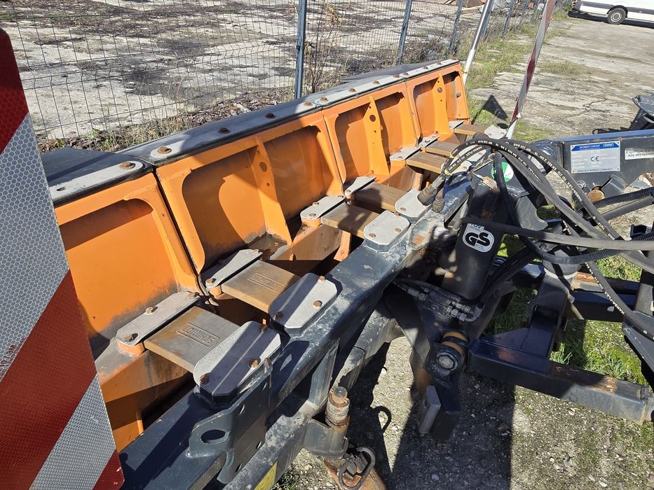 Pług Schmidt SL30 + Posypywarka piaskarka SCHMIDT Epoke + czołownica