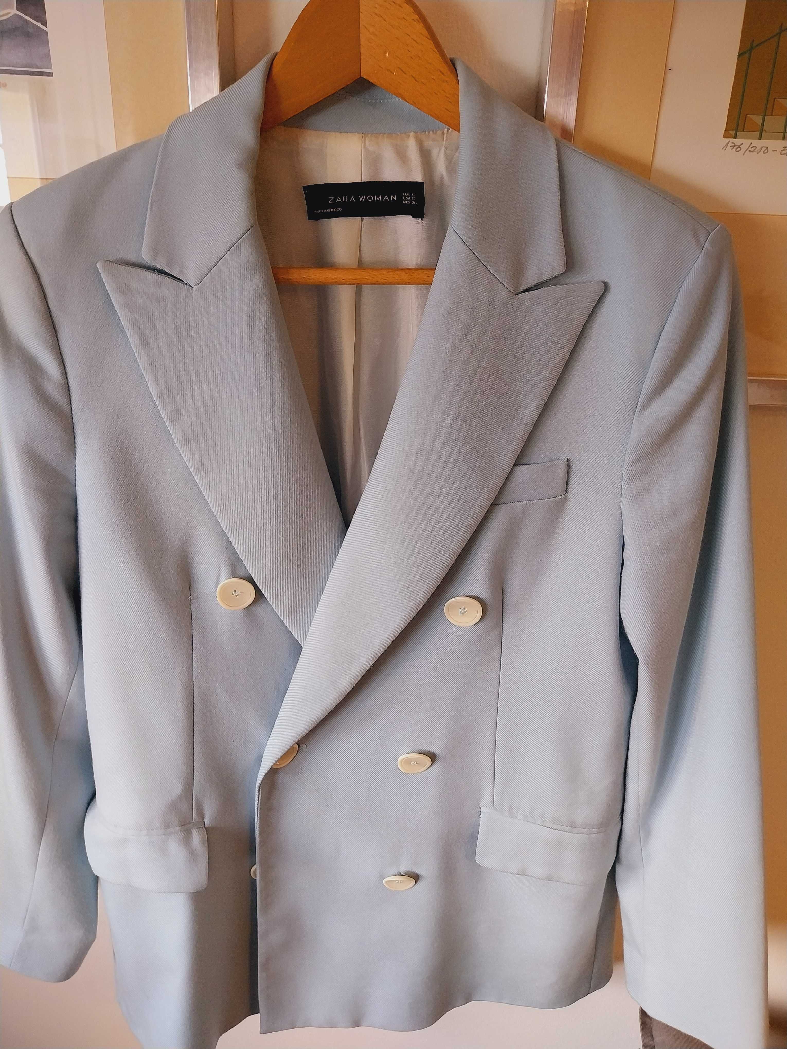 Blazer Zara azul claro S