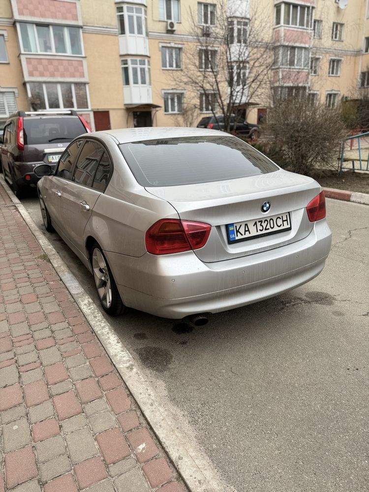 Продам BMW е90