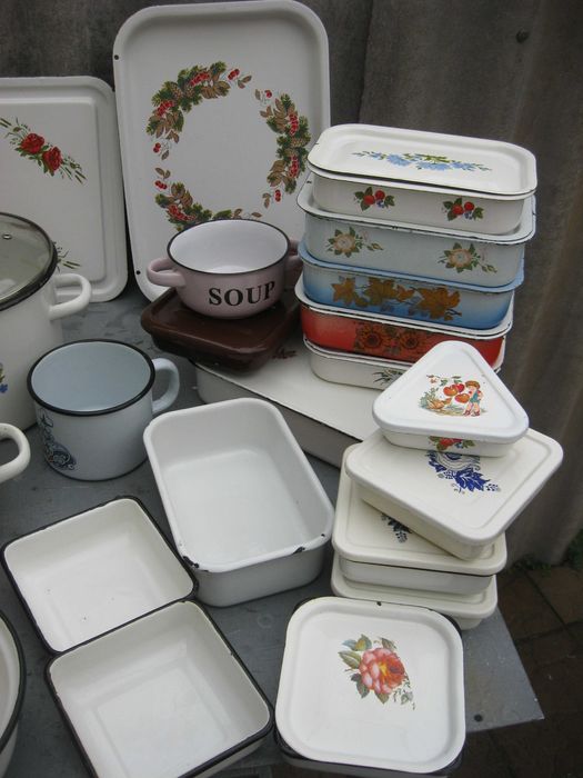 Продам кастрюли эмаль СССР
