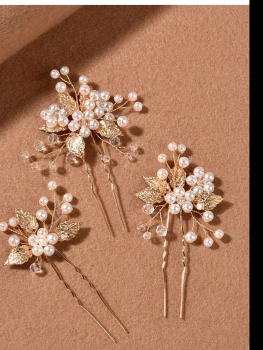 3 Złote spinki kokówki z perełkami