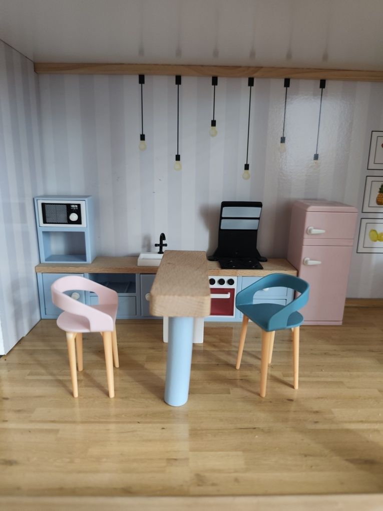 Domek dla lalek playtive