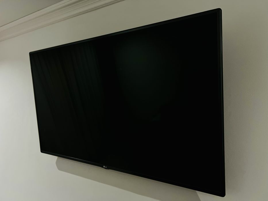 Телевізор LG 50LF5809 Smart TV