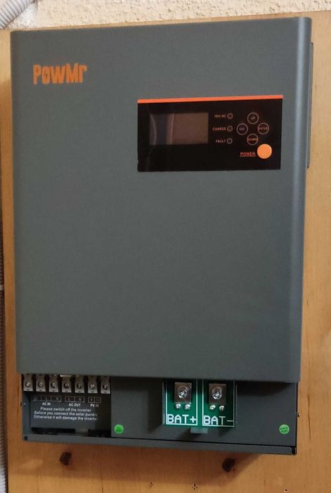 Гібридний інвертор PowMr 6,2 кВт + WiFi