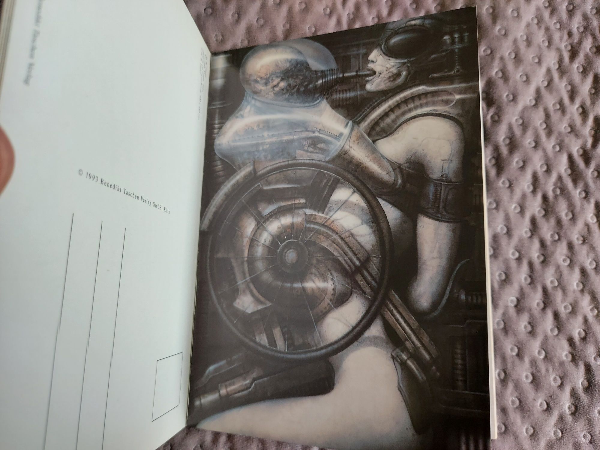 HR Giger ARh + 30 Postcards