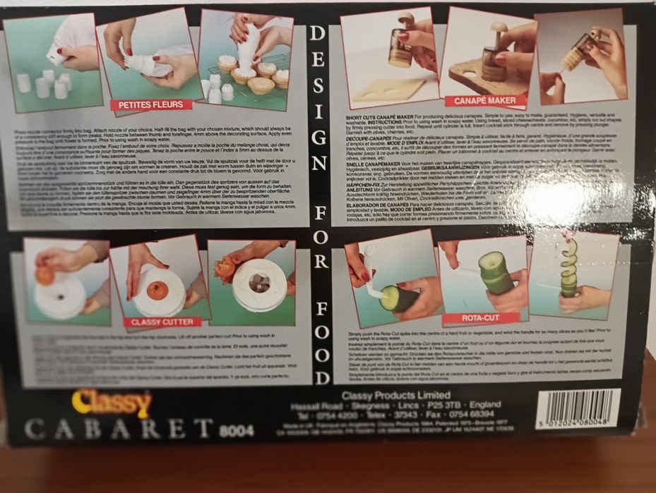 Conjunto de acessórios próprios para fazer sobremesas e canapés