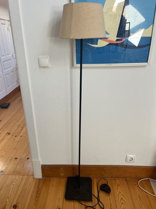 Candeeiro de Pe Branco/preto