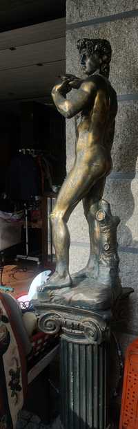 Estátua em mármore / bronze 1,90m  (DAVID MICHELANGELO)