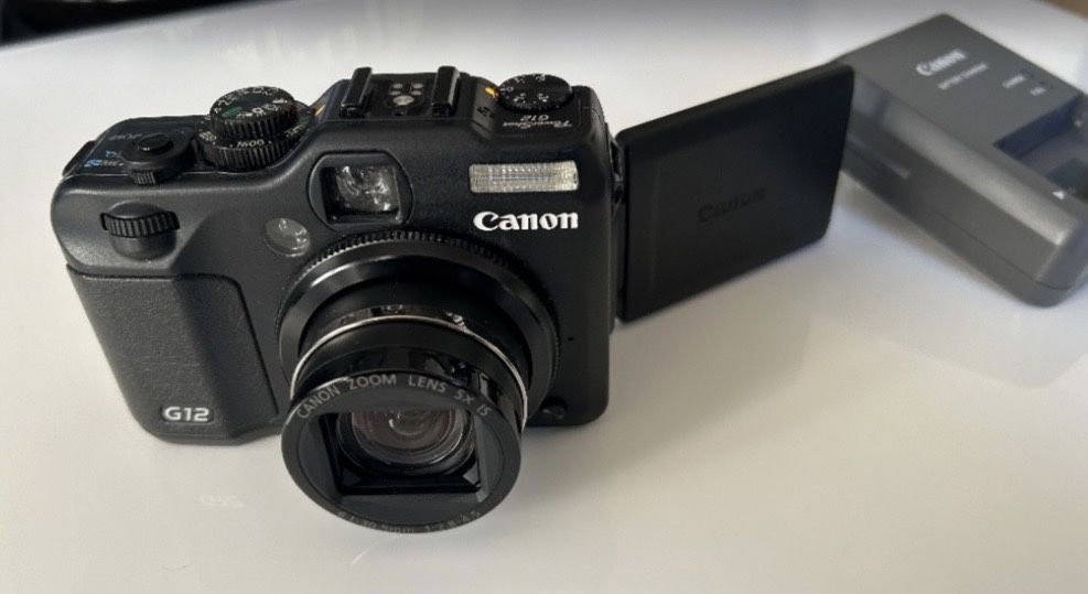 Фотоапарат Canon G12