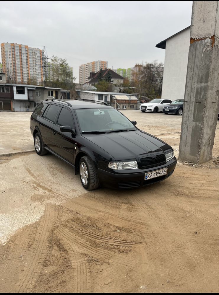 Skoda Octavia Tour a4