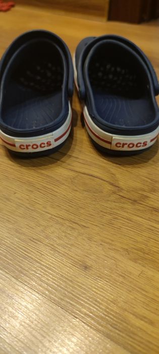 Продам crocs оригінальні