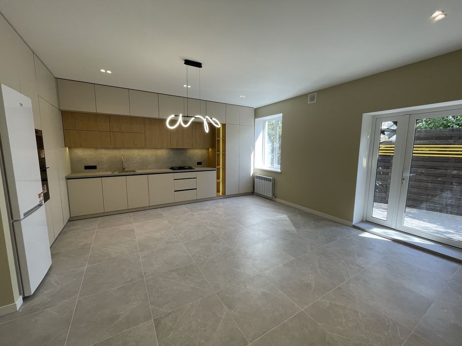 РЕМОНТ! Сучасний великий будинок 124кв + тераса 60кв