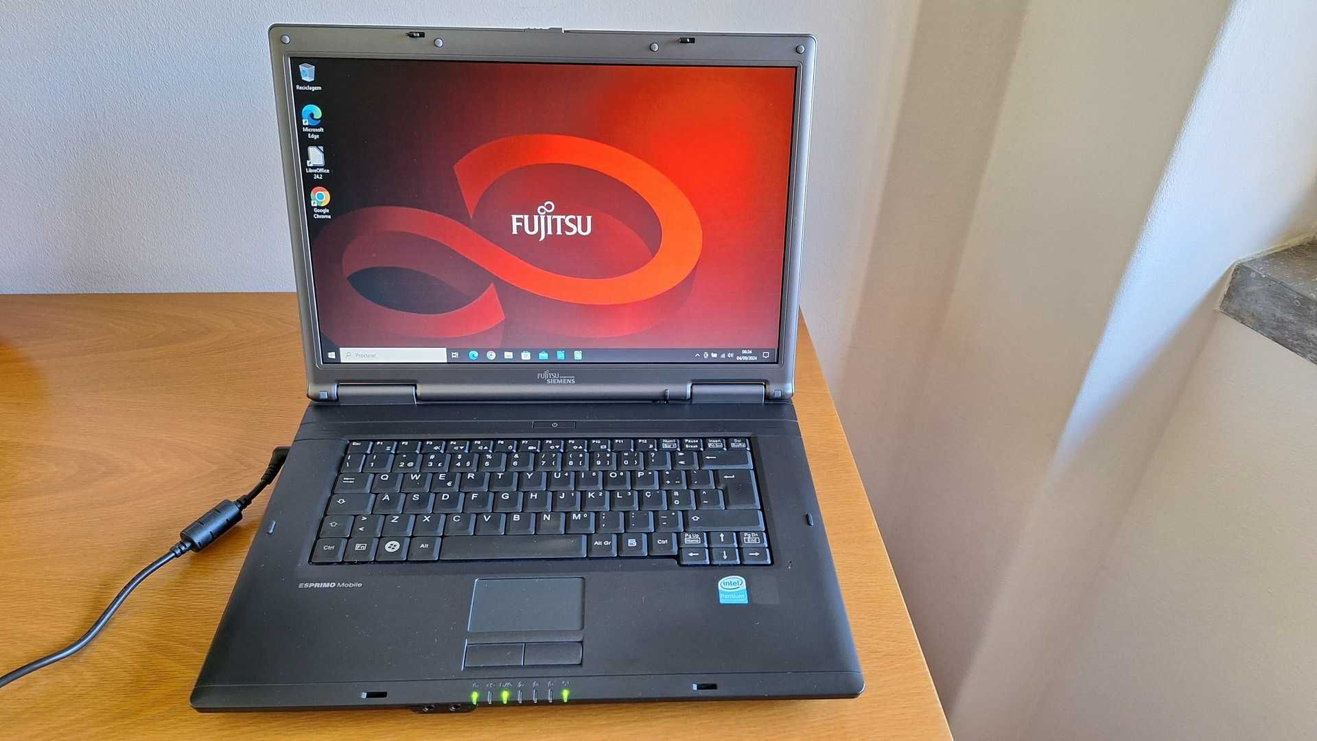 Fujitsu V5535- Intel T7250 2.0GHz- 4GB Ram- HDD 250GB