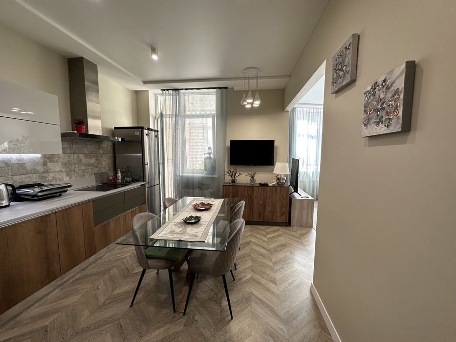 Большая 1к в Аркадии