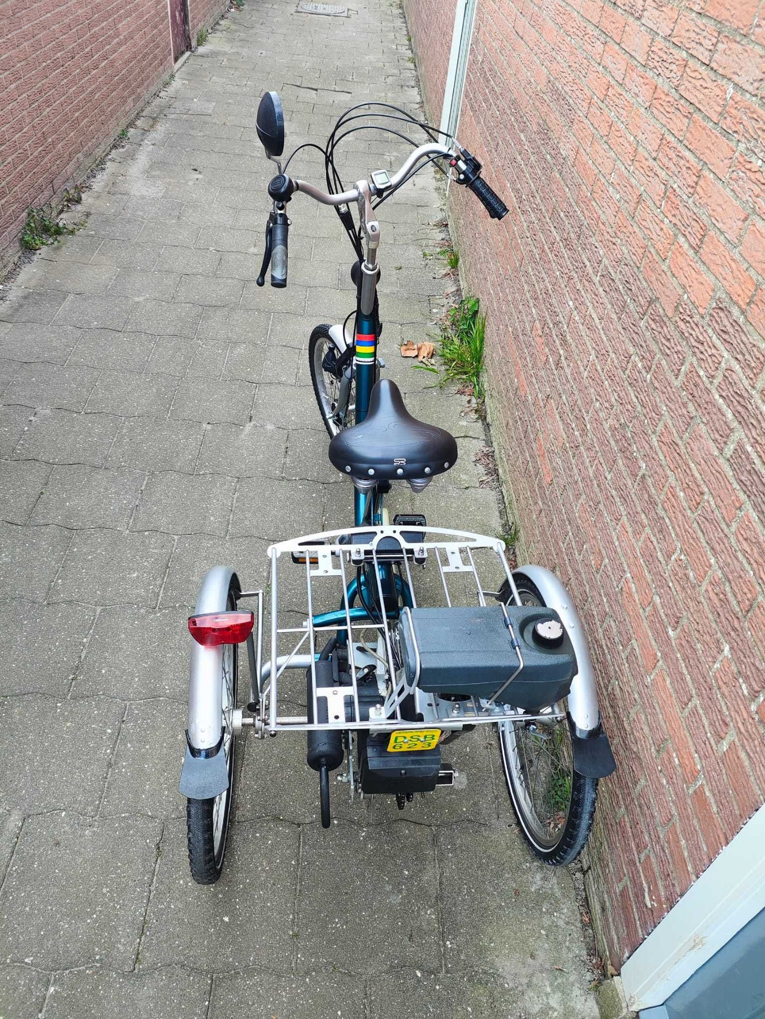 Van Raam trzykołowy, rower trajka z silnikiem spalinowym sachs301