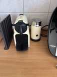 Ekspres i spieniacz do mleka - Inissia Nespresso coffee machine