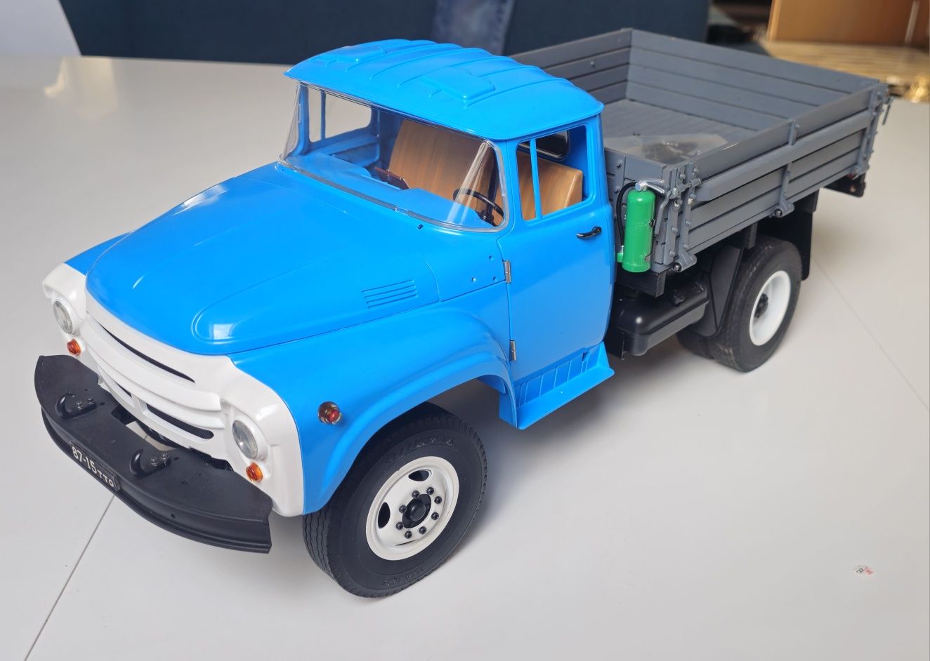 Model RC 1:12 Ził 130