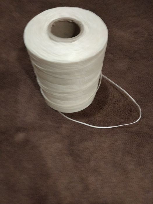 Нитка вощена біла