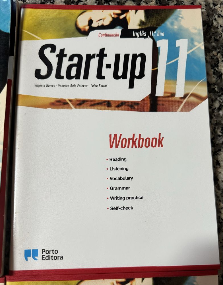 Livro Inglês “Start-Up 11”
