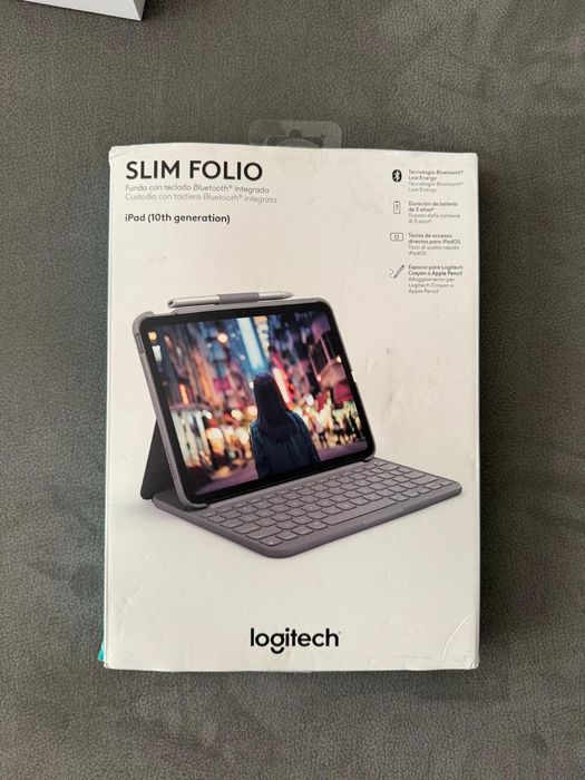 Capa Logitech Slim folio iPad 10 / A16 NOVA