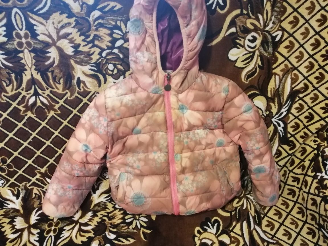 Куртка курточка (весна-осінь) на дівчинку 3-5 років