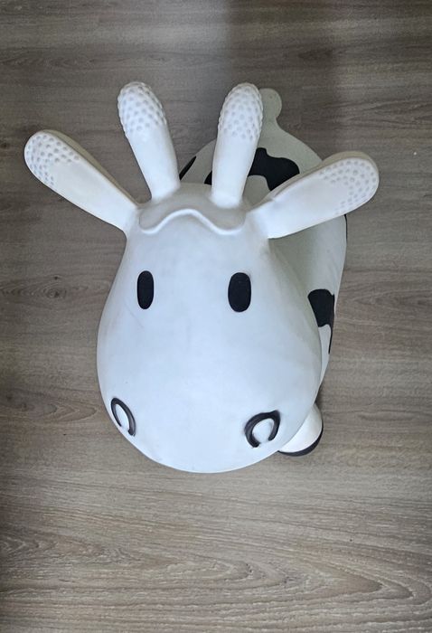 Skoczek dmuchany krówka