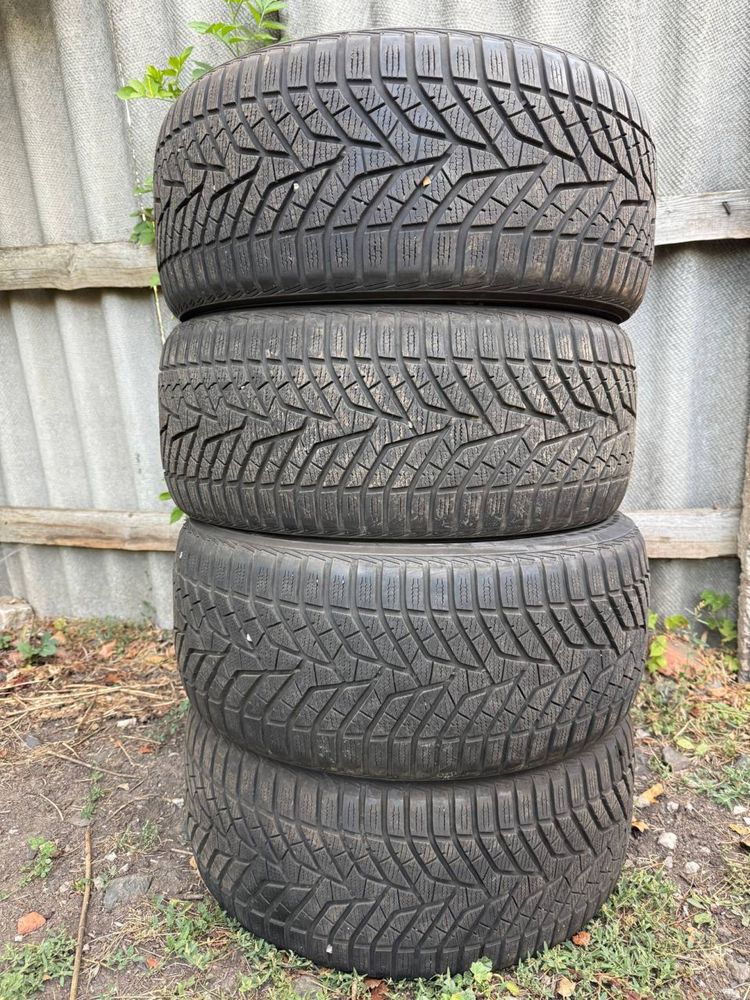 Продам б/у резину Yokohama 245/45 R17 стан на фото.