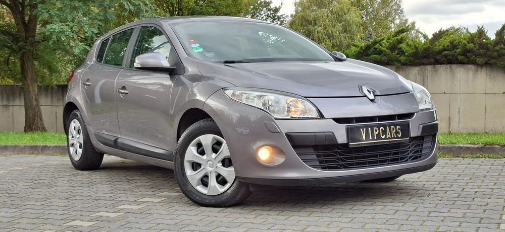 Renault Megane Vipcars 1.6 110KM HB Navi Parktronik Tempomat Gwarancja Przebiegu