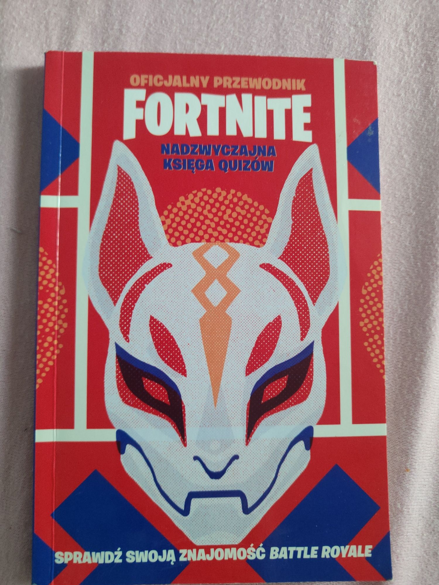 FORTNITE niezbędnik+ nadzwyczajna księga quizów