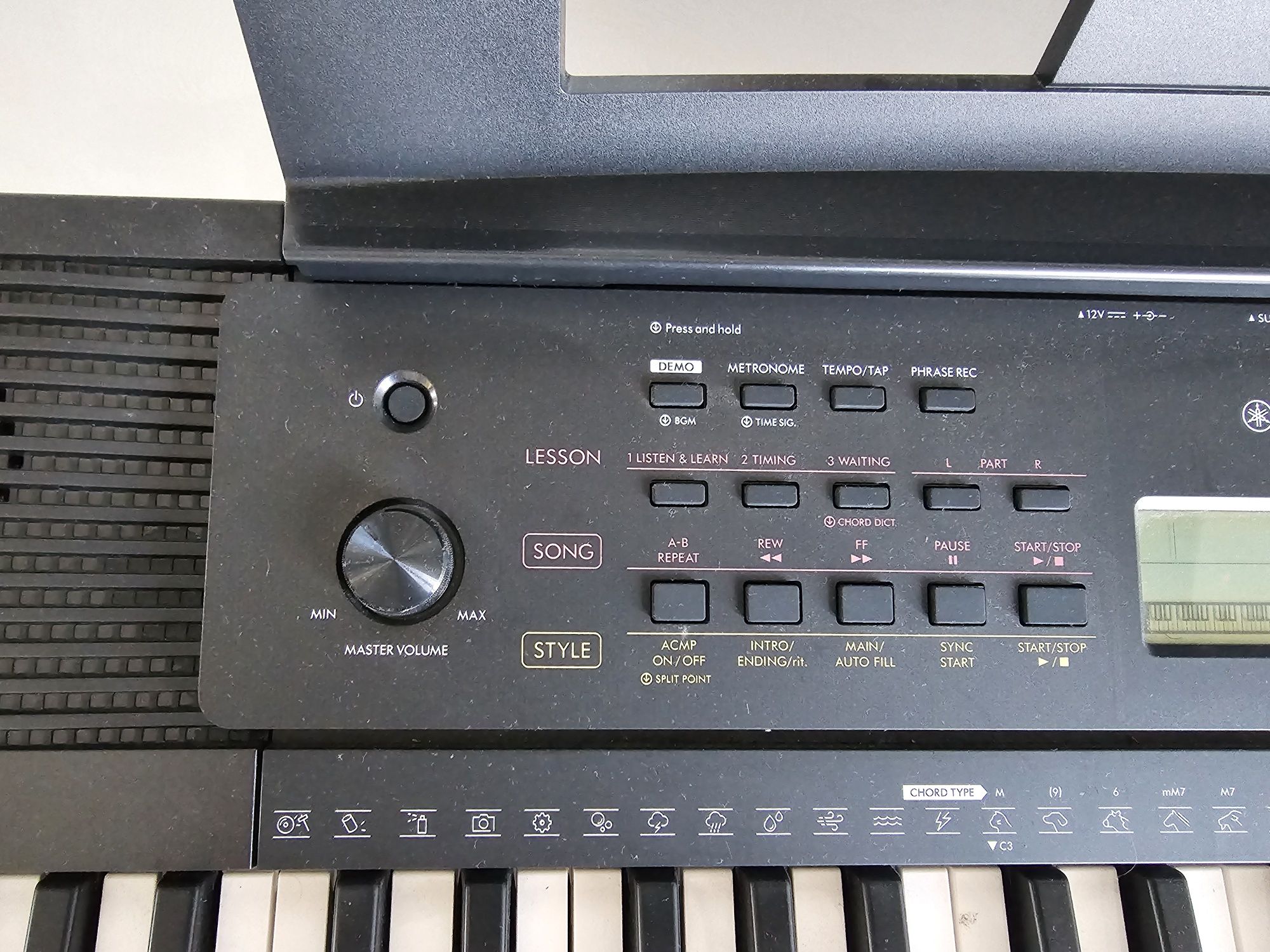 Синтезатор yamaha psr e273