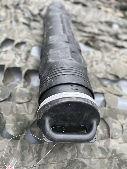 Пластиковий тубус ,контейнер