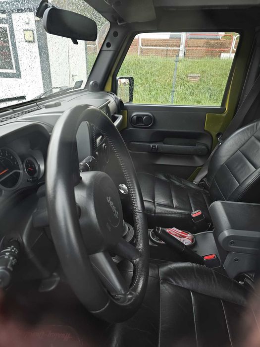 JEEP Wrangler 3.8 V6 wersja Sahara