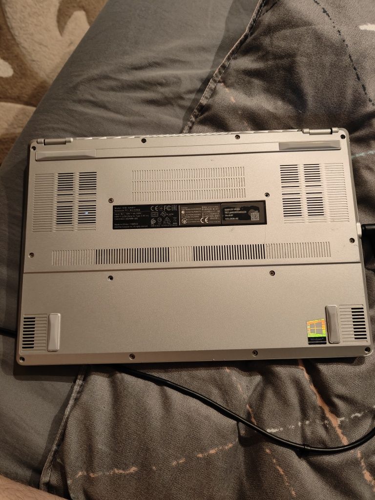 Asus rog Zephyrus g14