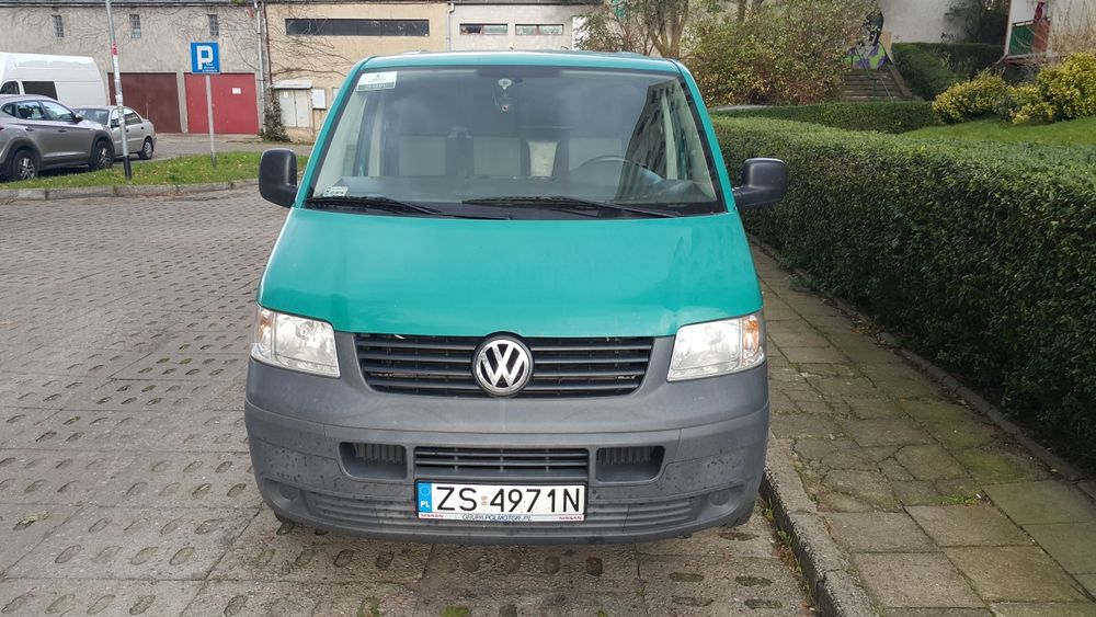 VW Transporter T5 Long 2008r. Bez klimy.