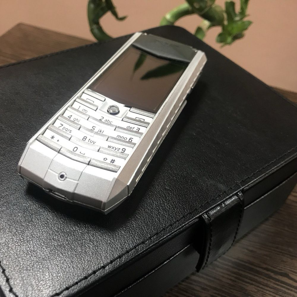 Vertu Ascent X