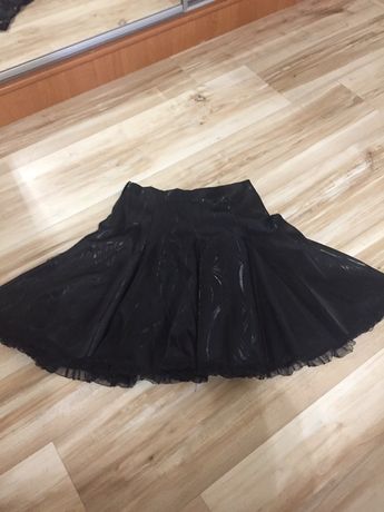 Продам школьную юбку