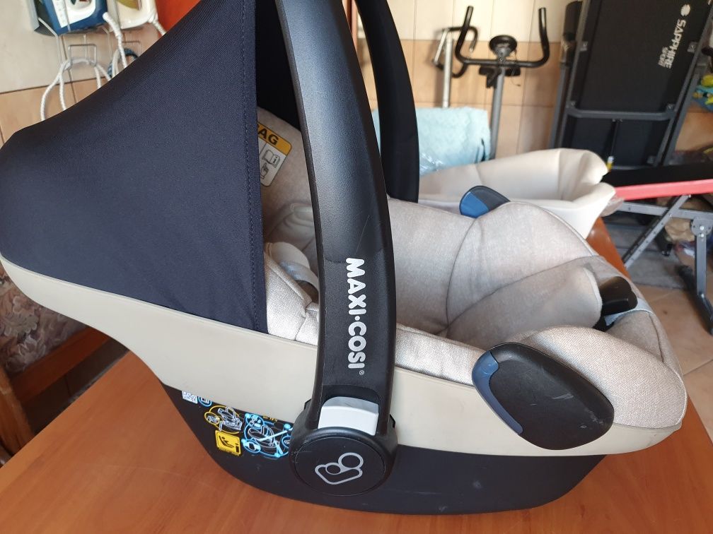 Fotelik samochodowy MAXI COSI PEBBLE PLUS dla dzieci 0-13kg