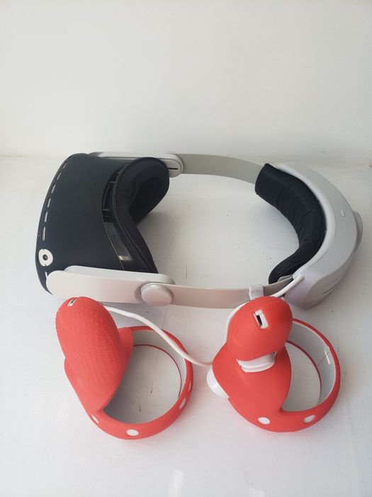 Ігровий шолом OCULUS Quest 2