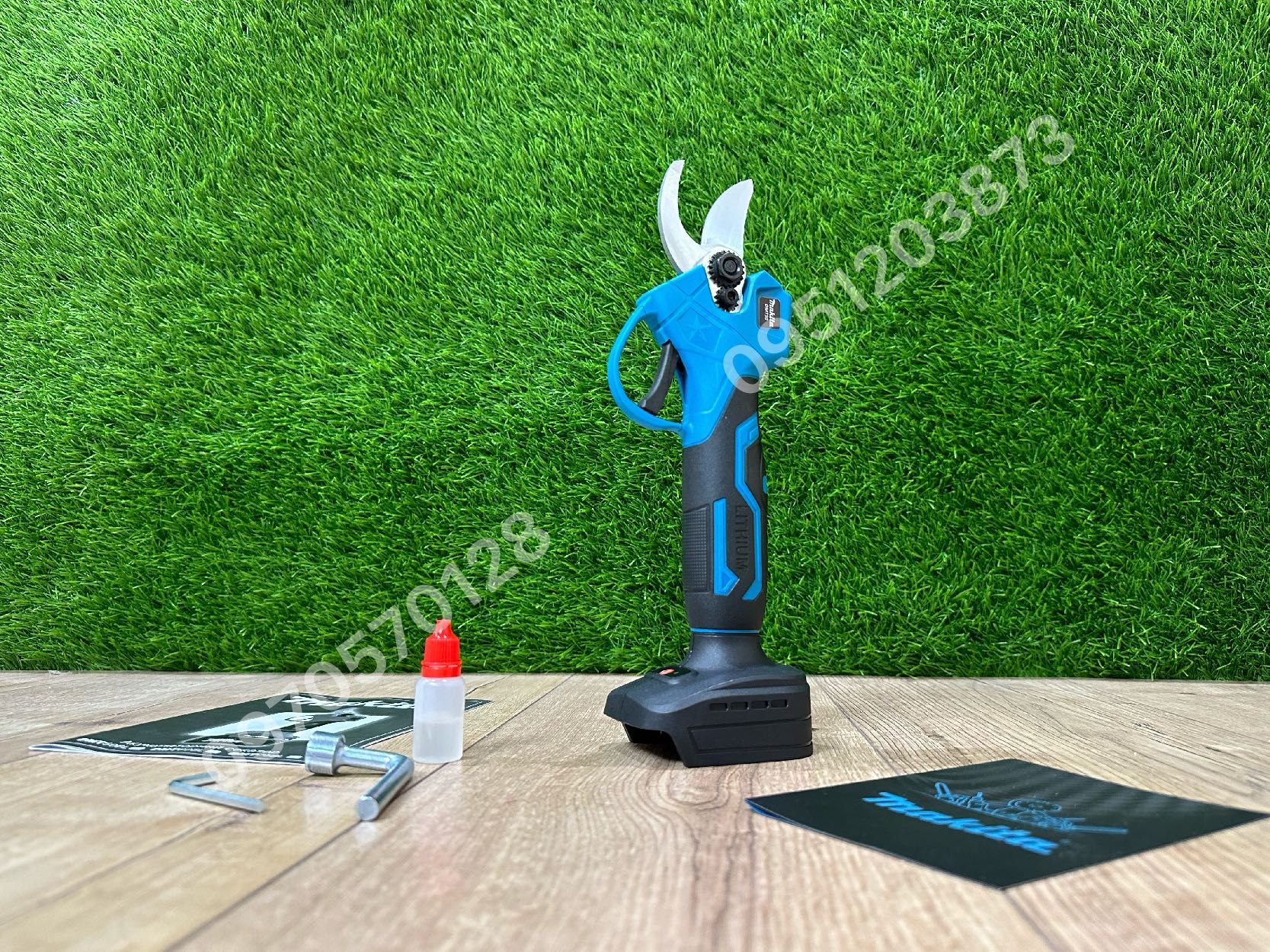 Аккумуляторный секатор Makita DMT50 без аккумулятора и зарядки 20/30мм