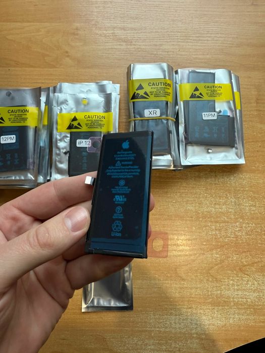 Новый аккумулятор iPhone 12 mini в плёнках, с контроллером