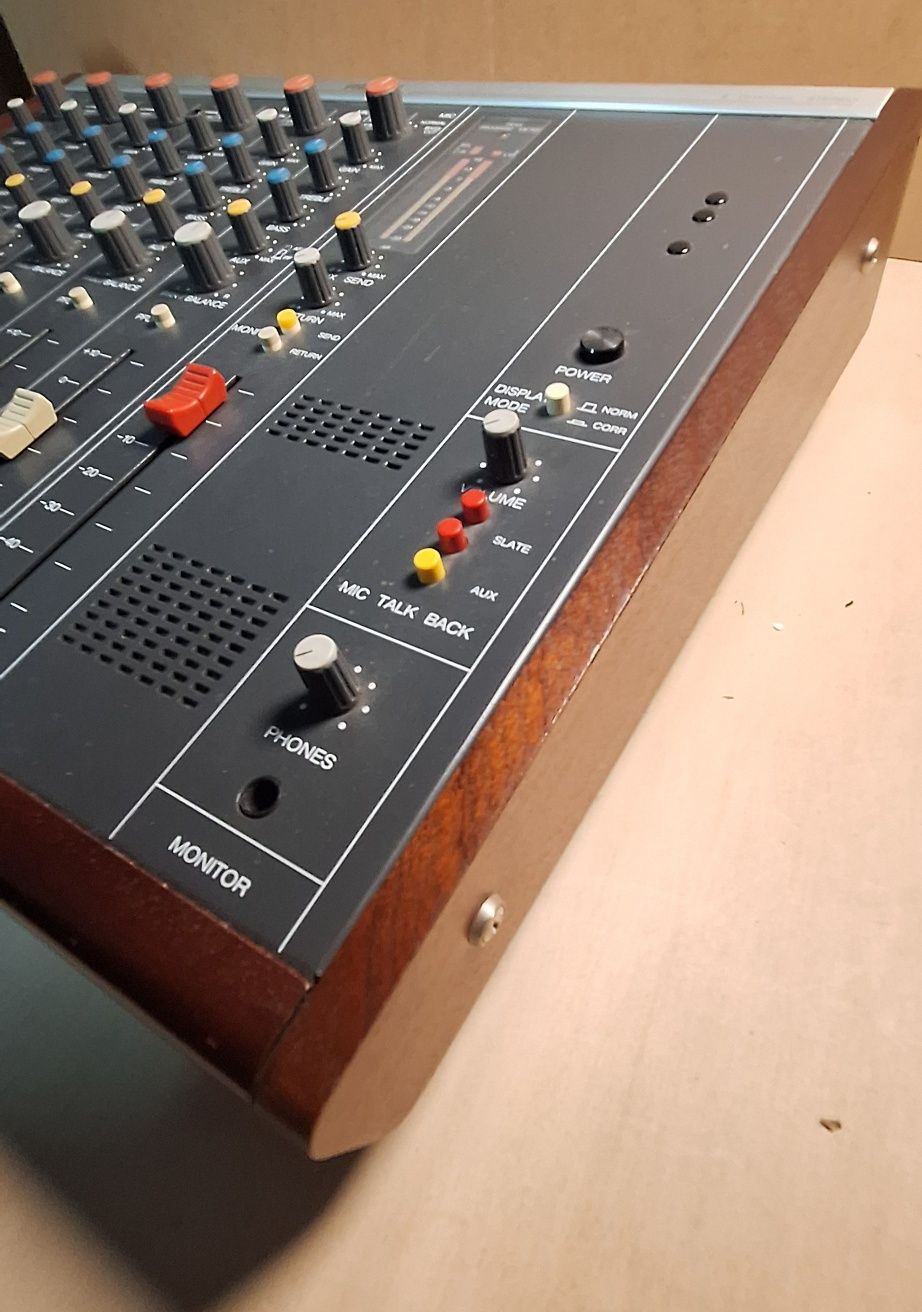 studer revox c279 mesa de mistura