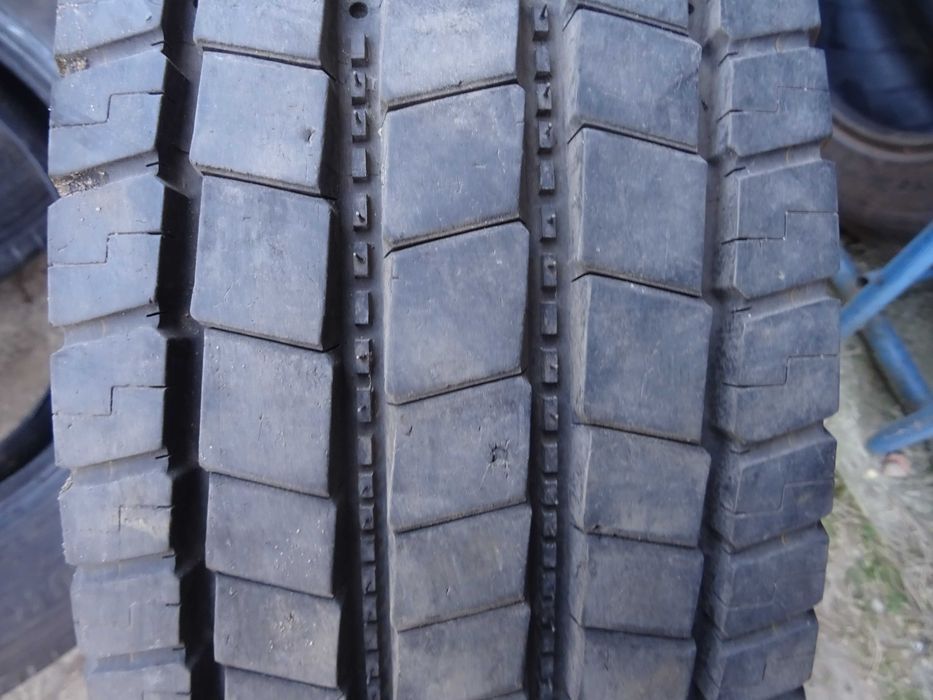 Opona 215/75R17.5 MICHELIN XZE 2 (500 netto)